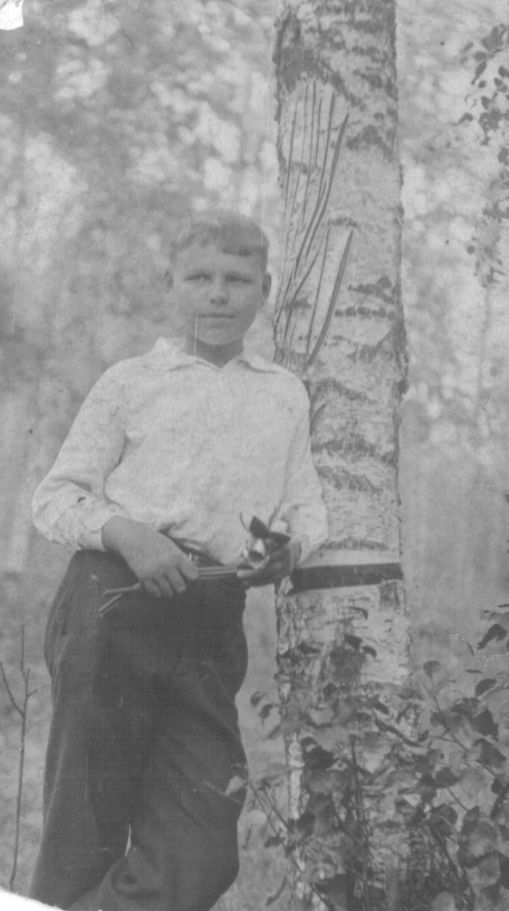 Фотография в мальчишеском возрасте 37-39 г.г. г. Горький